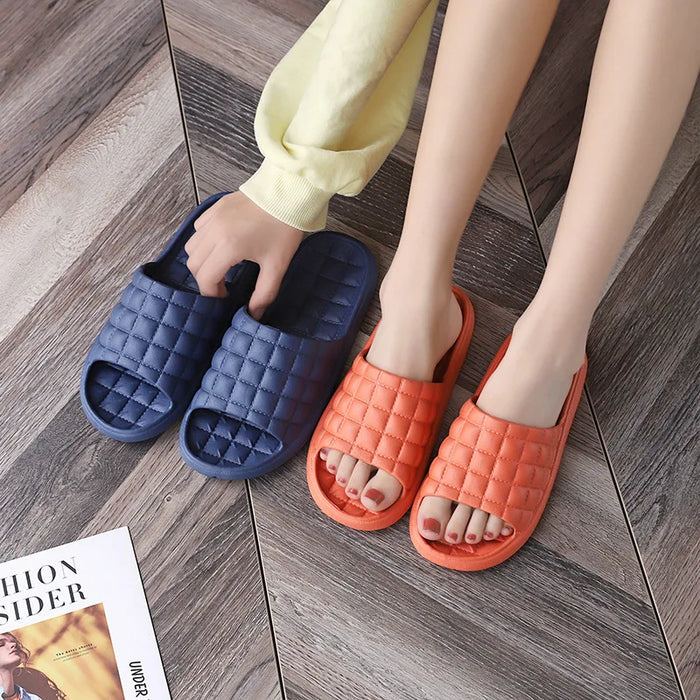 Summer Unisex Family Bathroom Slippers Men Home Indoor Eva Light Dripping Slippers Soft Non-Slip Hotel Outdoor Women Slippers